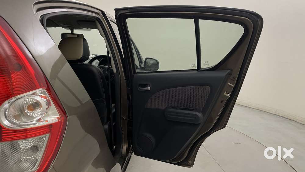 Maruti Suzuki Ritz Vxi, 2014, Petrol