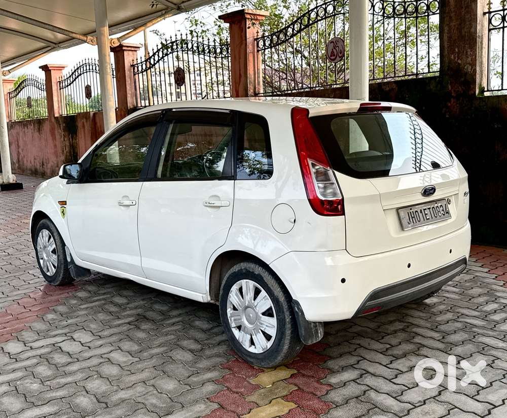 Ford Figo 1.2 Duratec Petrol Lxi, 2013, Petrol