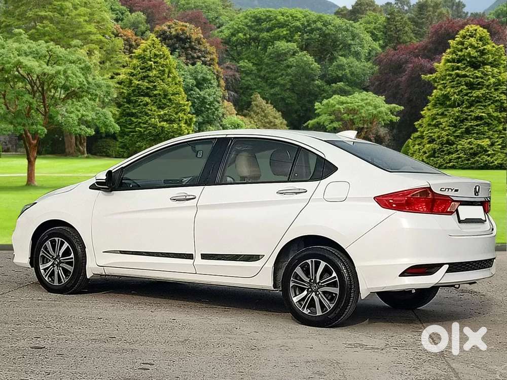 Honda City 1.5 V Cvt I-vtec Mt, 2011, Petrol