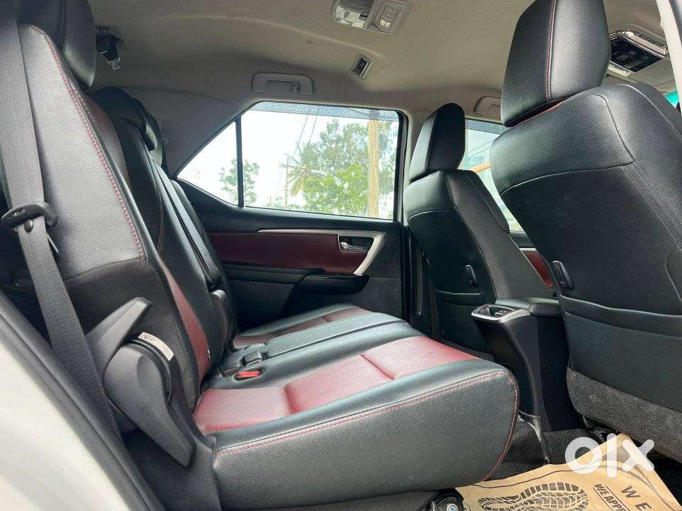 Toyota Fortuner Legender 4x4 At 2.8, 2024, Diesel