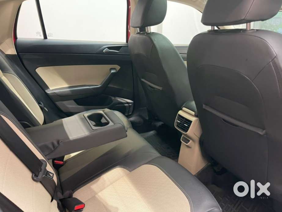 Skoda Slavia 1.0 Tsi Style At, 2023, Petrol
