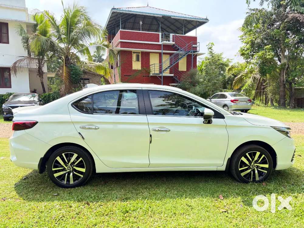 2022  Honda City Zx Hybrid