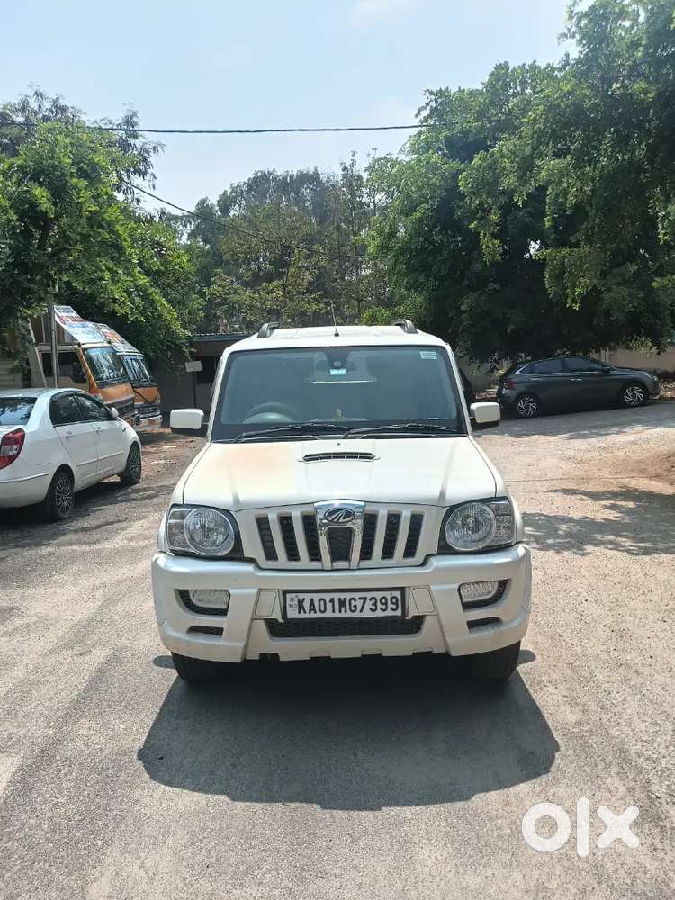 Well Maintained Top End Model You Cannot Find A Good Car Than This
