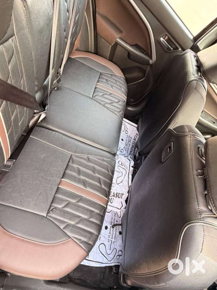 Maruti Suzuki Brezza 1.5 Zxi At Smart Hybrid, 2025, Petrol