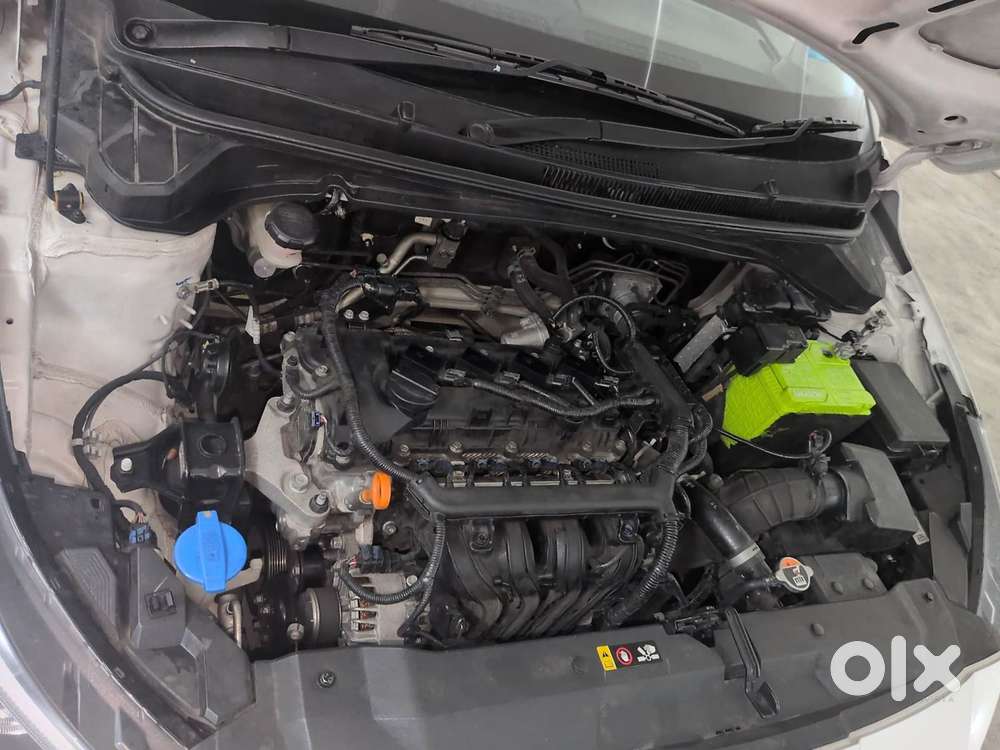 Hyundai New I20 1.2 Asta (o) Ivt, 2023, Petrol