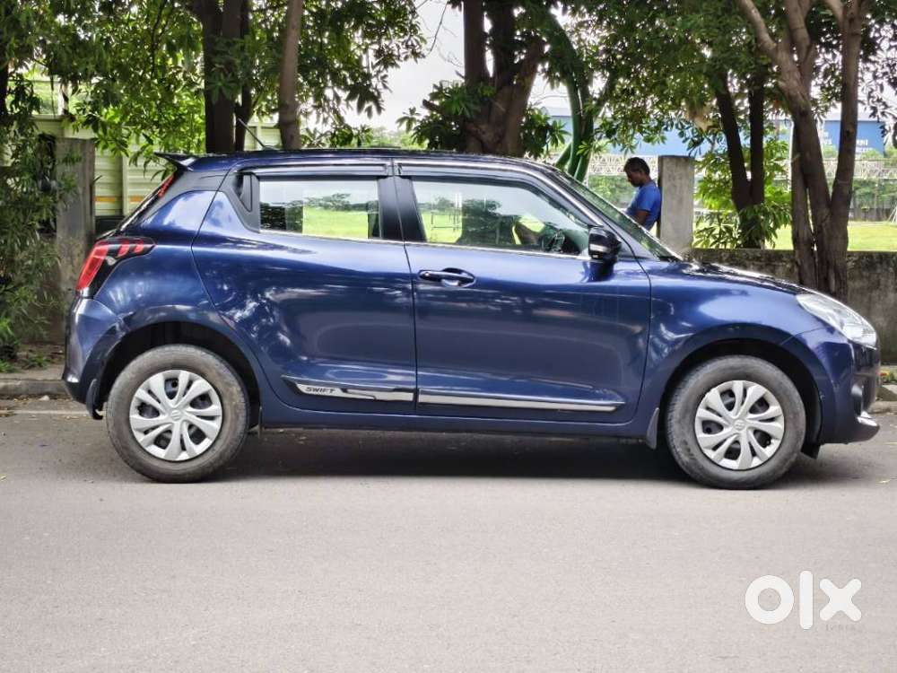 Maruti Suzuki Swift Vxi + Manual, 2023, Petrol