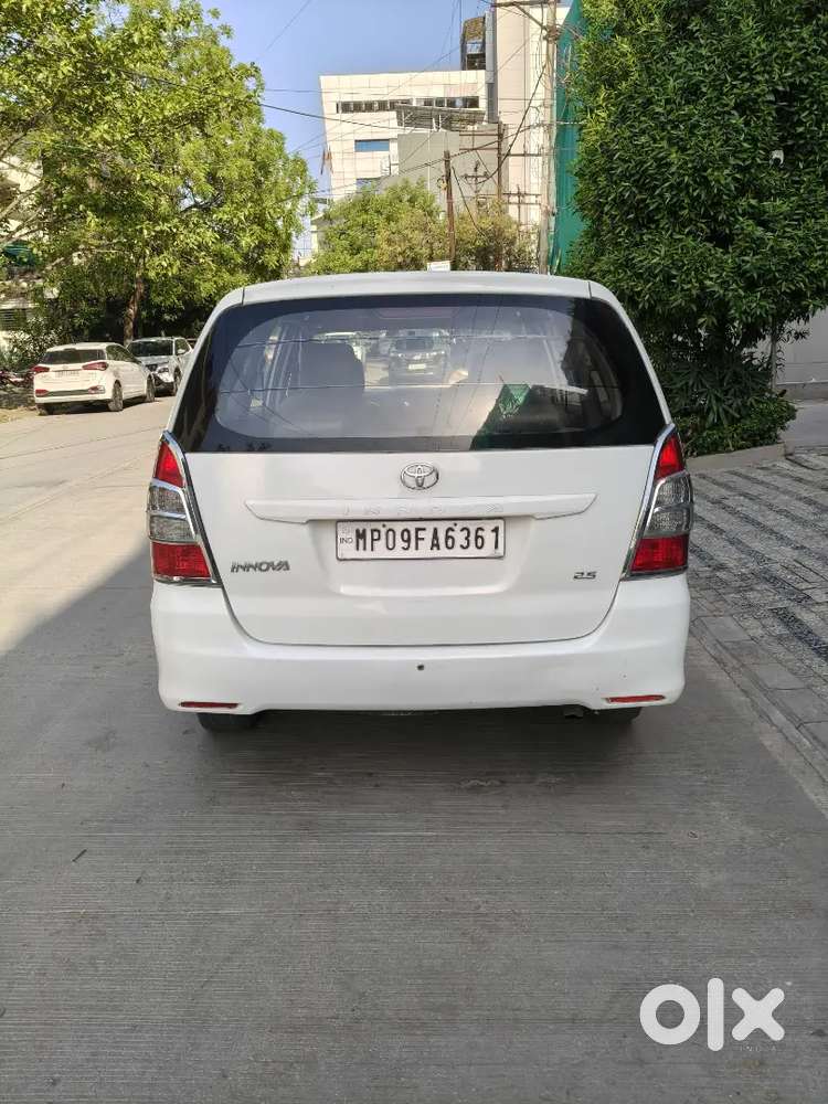 Toyota Innova 2.5 Gx 8 Seetar