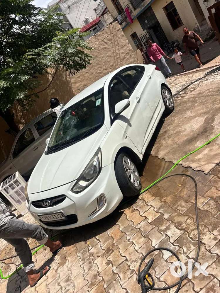 Hyundai Verna Diesel Manual 2012