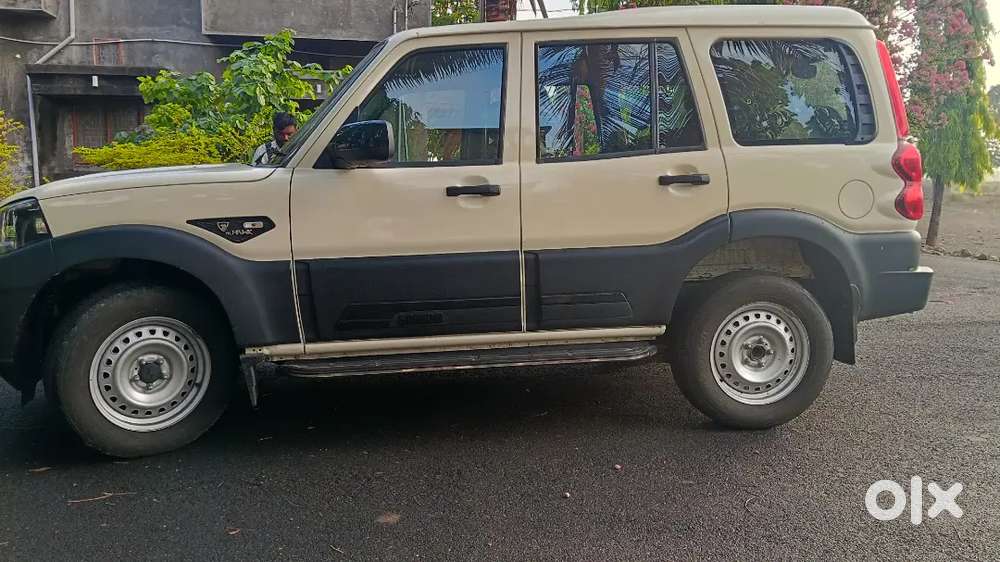 Mahindra Scorpio Classic 2023 Diesel 29758 Km Driven