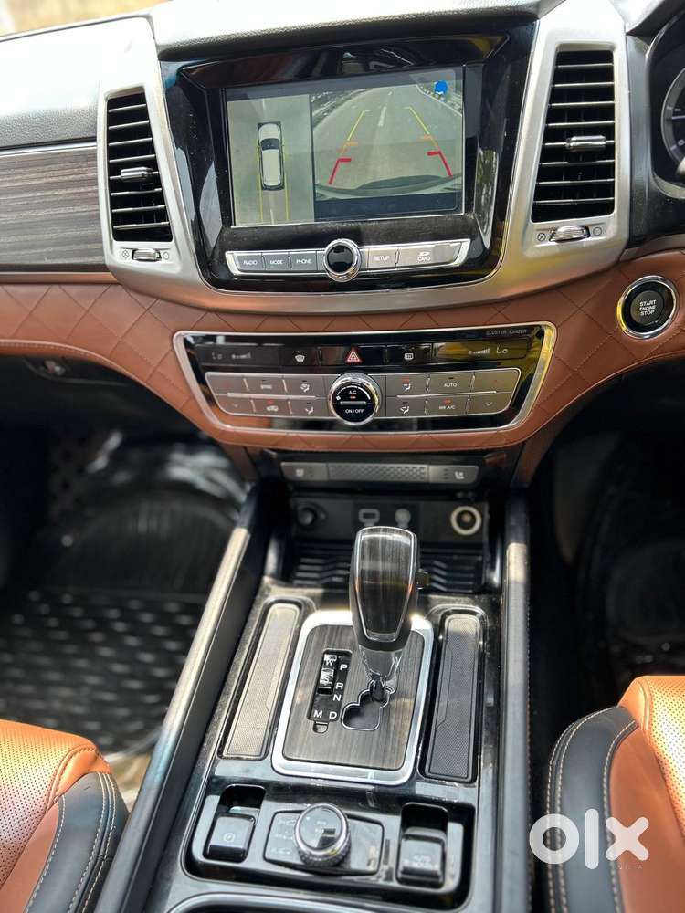 Mahindra Alturas G4 4wd At, 2019, Diesel