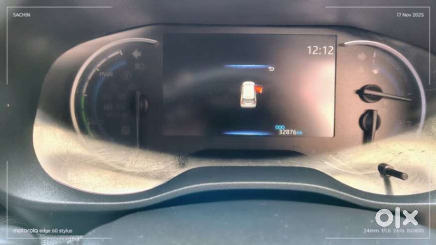 Toyota Innova Hycross 2.0 Zx (o) Hybrid 7 Str, 2024, Petrol