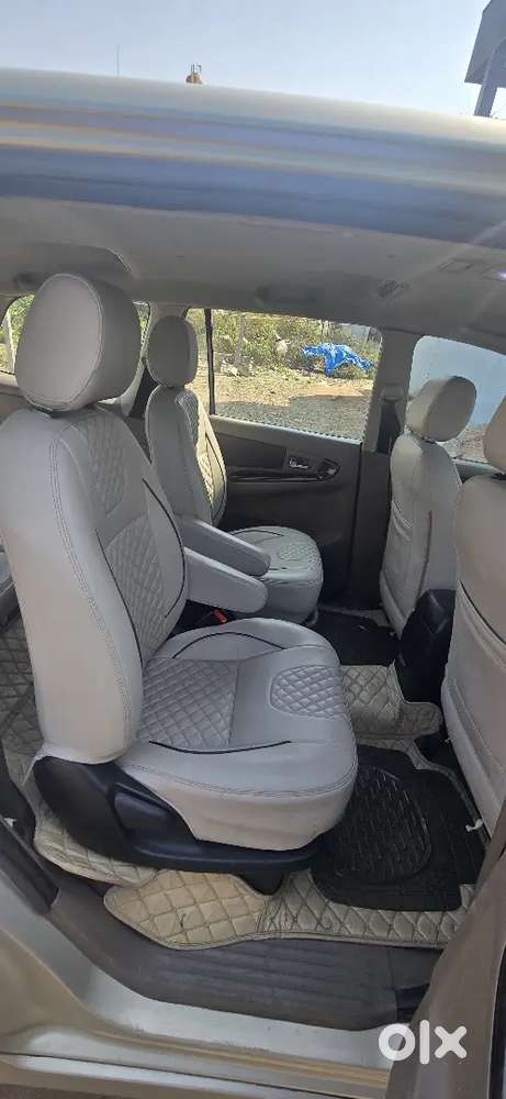 Toyota Innova 2015 Diesel Well Maintained