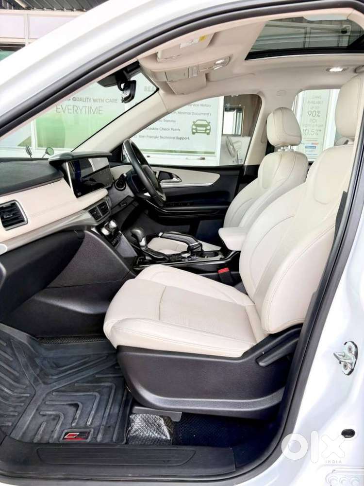 Mahindra Xuv700 2.2 Ax 7 Diesel At Str, 2023, Diesel