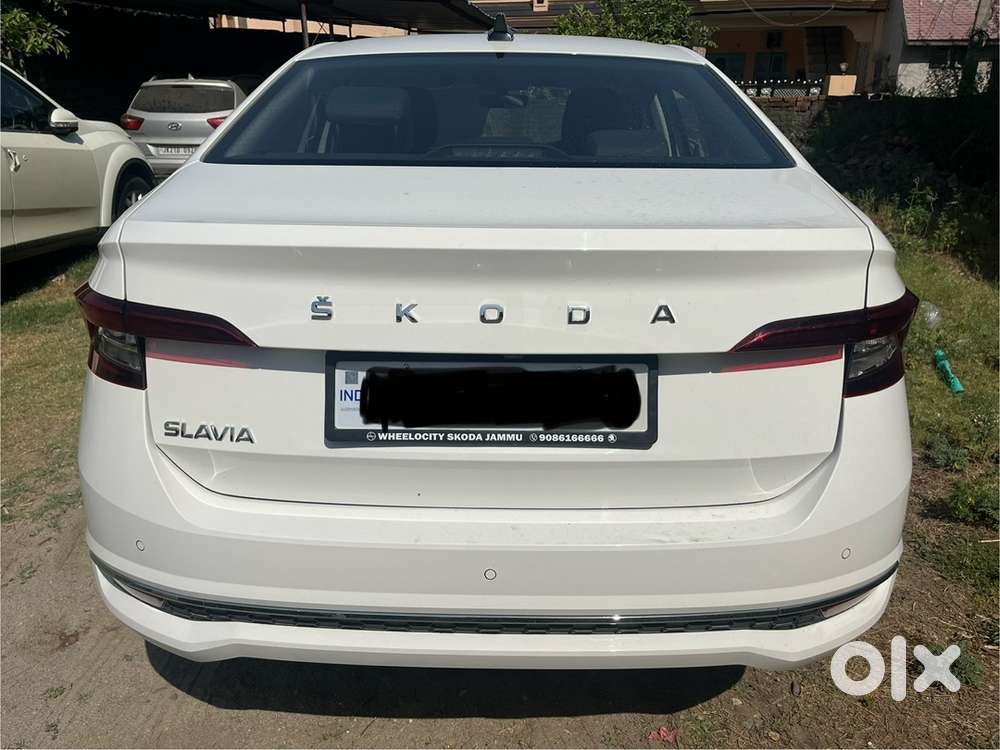 Skoda Slavia 2024 Petrol Well Maintained