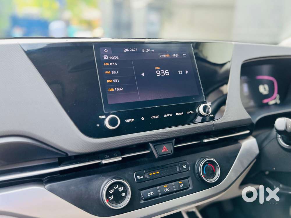 Kia Carens 1.4 Prestige 7 Str, 2022, Petrol