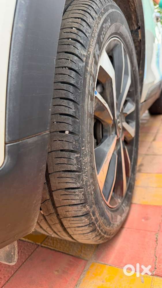 Mahindra Xuv300 2020 Petrol