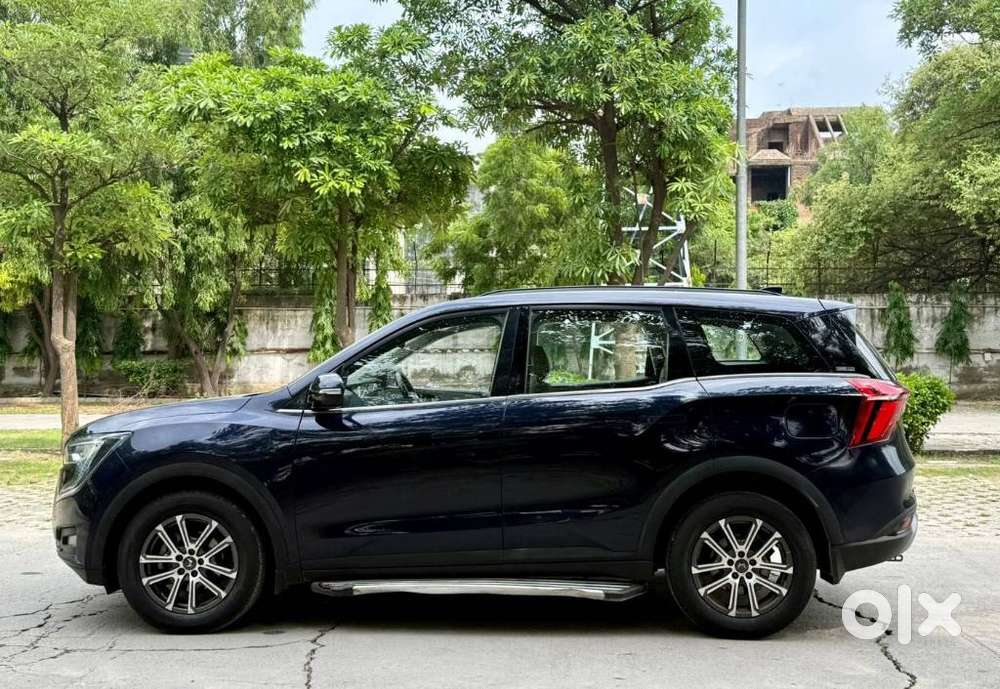 Mahindra Xuv700 2.0 Ax 7 Petrol At Str, 2022, Petrol