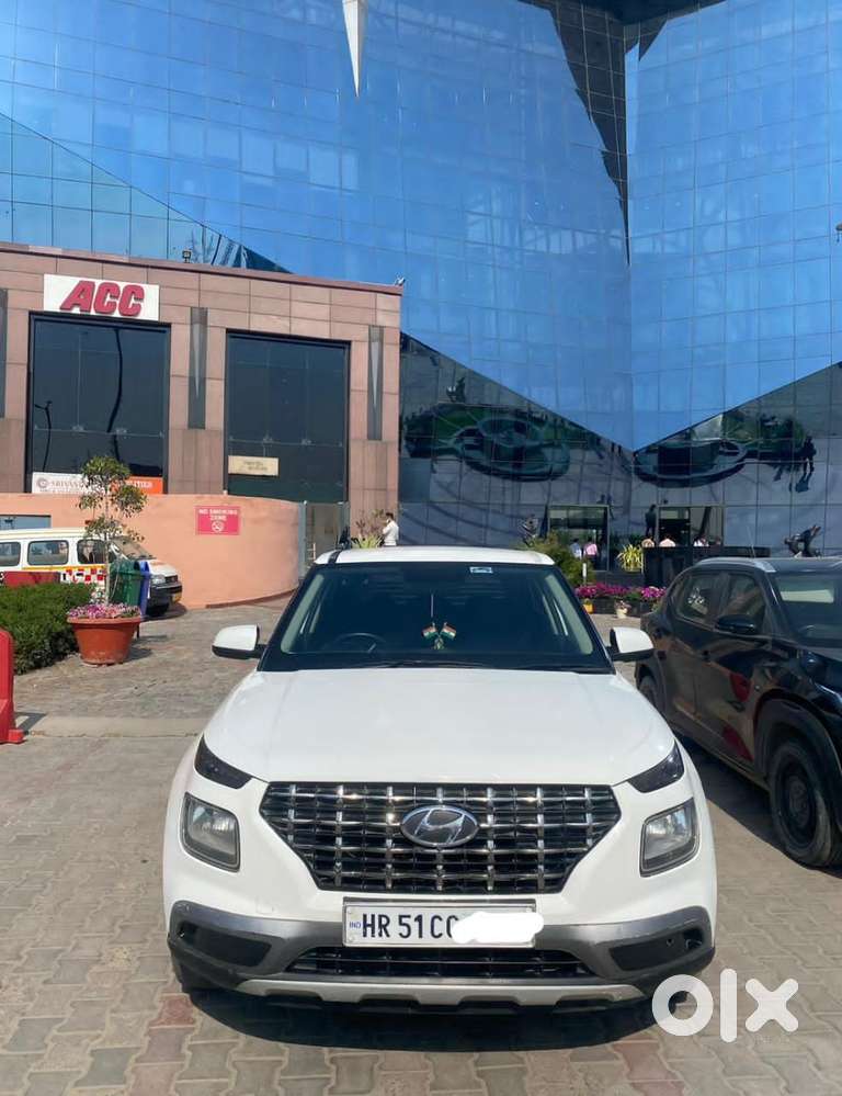 Hyundai Venue S, 2022, Cng & Hybrids