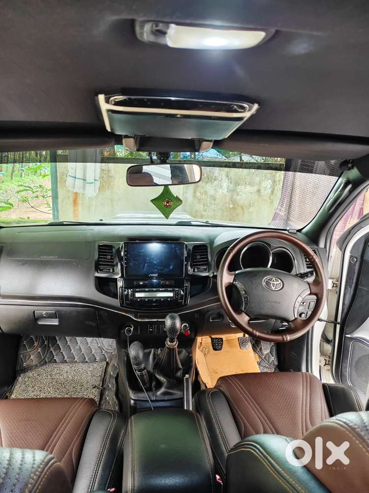 Toyota Fortuner Diesel 2011