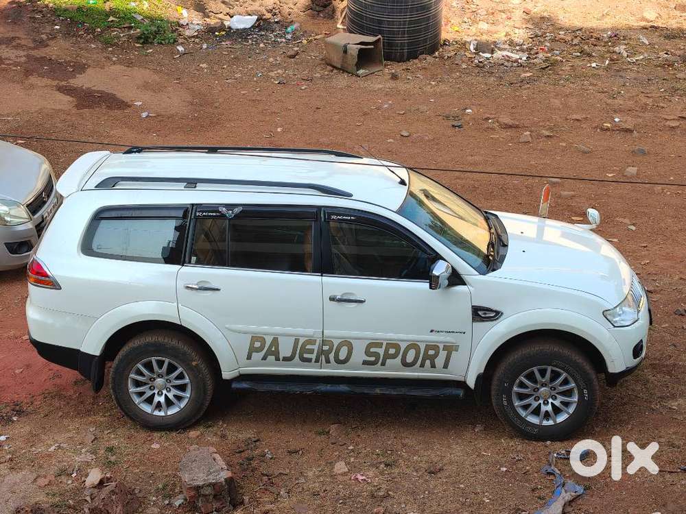Mitsubishi Pajero Sport 2012
