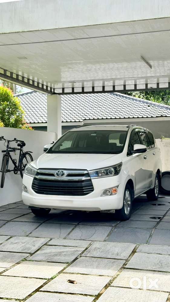 Toyota Innova Crysta 2017