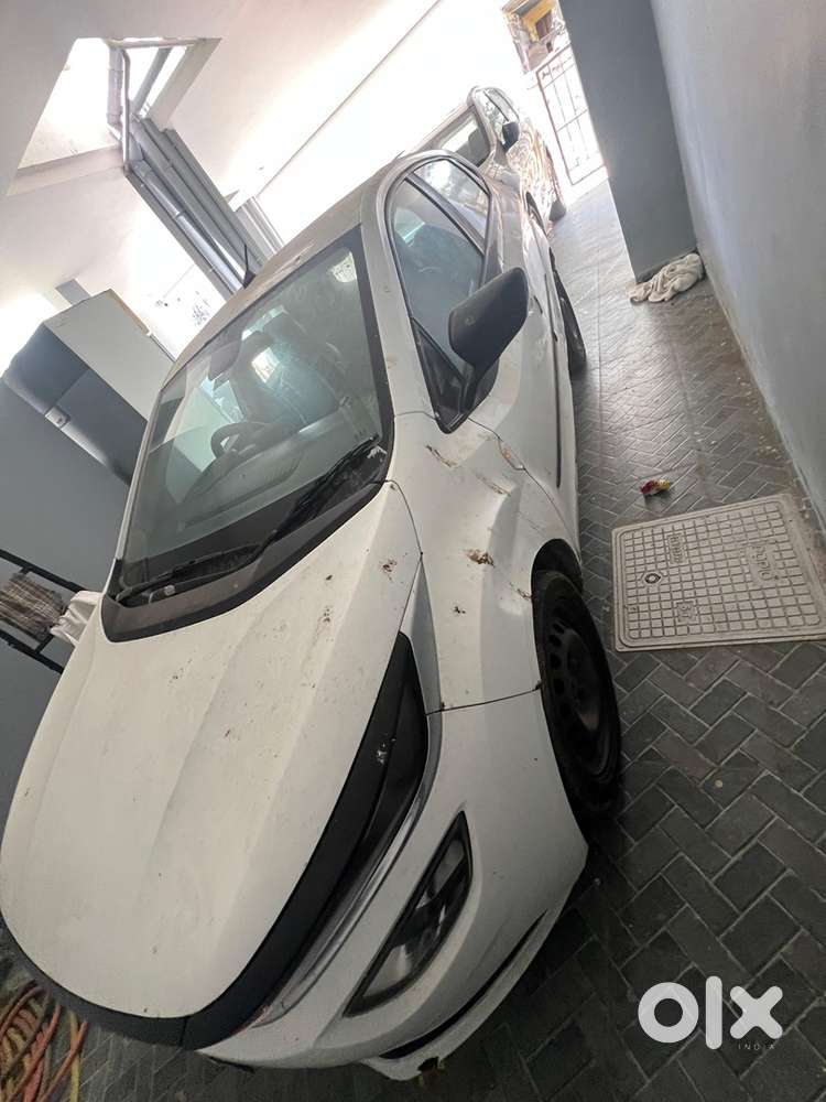 Tata Altroz Petrol 2022