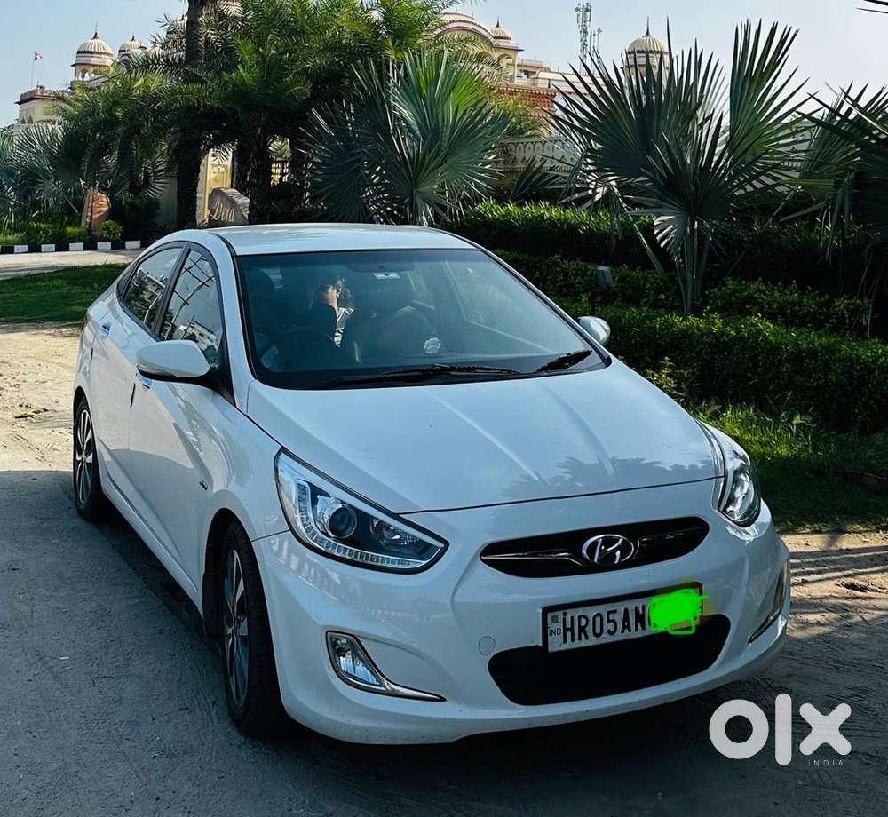 Hyundai Fluidic Verna 20142015 Diesel Automatic