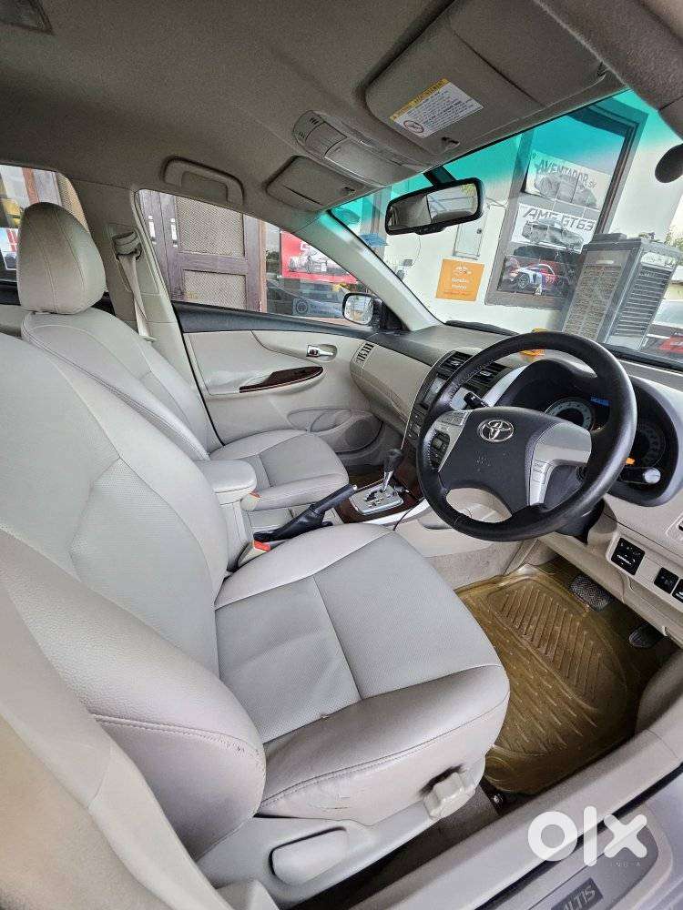 Toyota Corolla Altis G Hv At, 2013, Petrol