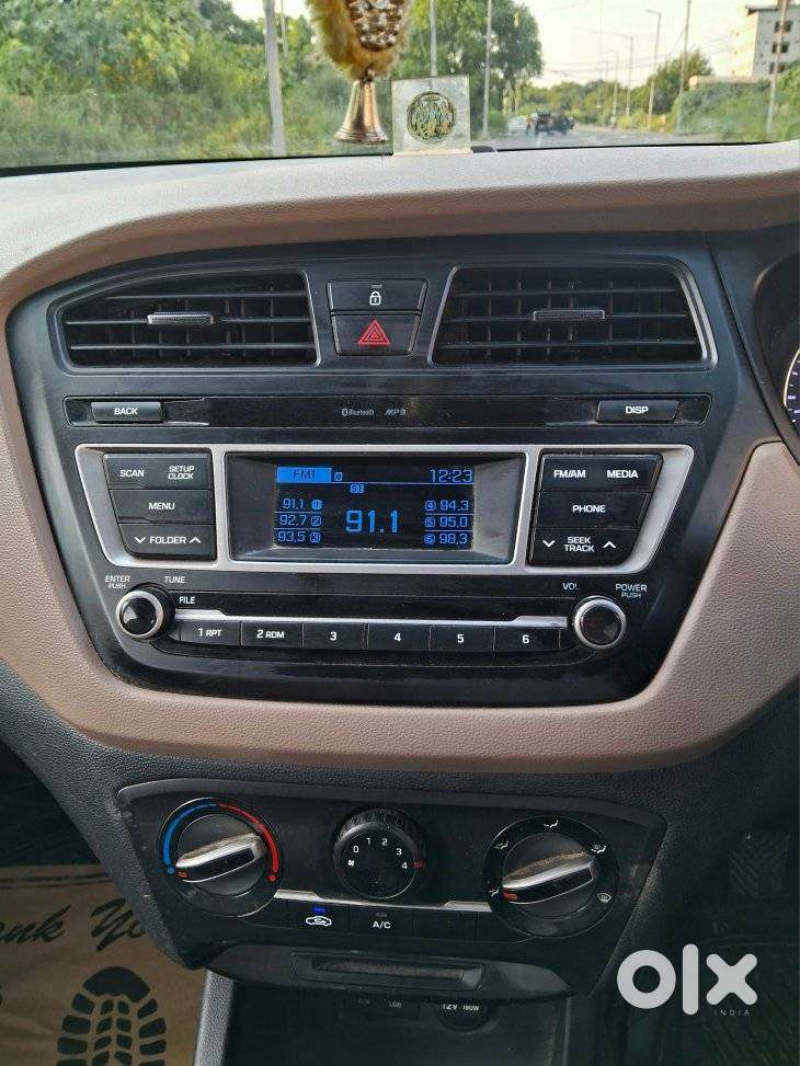 Hyundai Elite I20 Magna+ Vtvt, 2016, Petrol