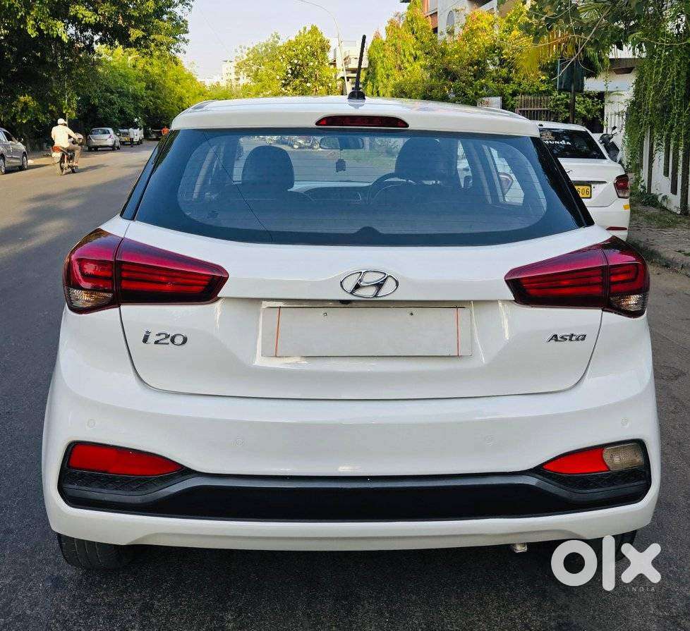Hyundai I20 Petrol Cvt Asta, 2018, Petrol