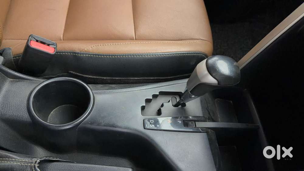 Toyota Innova Crysta 2.7 Zx At, 2016, Petrol