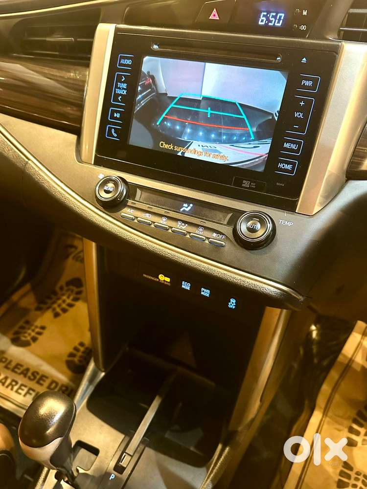 Toyota Innova Crysta 2.8z Automatic, 2017, Petrol