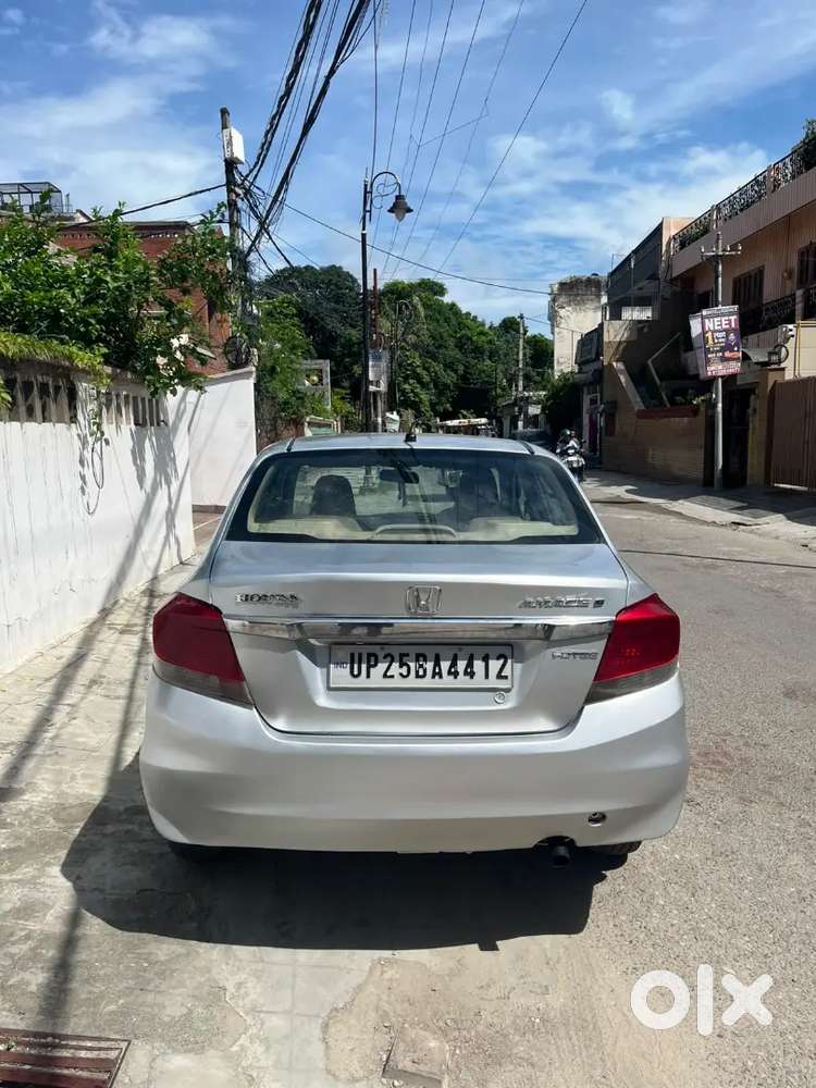 Honda Amaze Diesel 2014 Brand New Condition Hai Urgent Sell