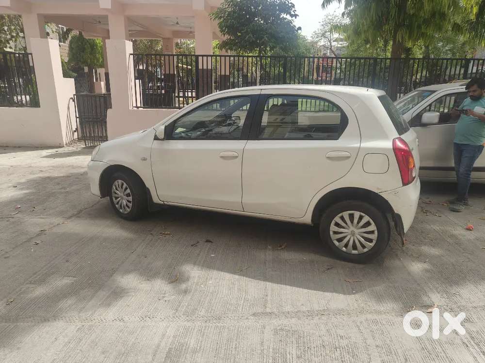 Toyota Etios Liva 2012