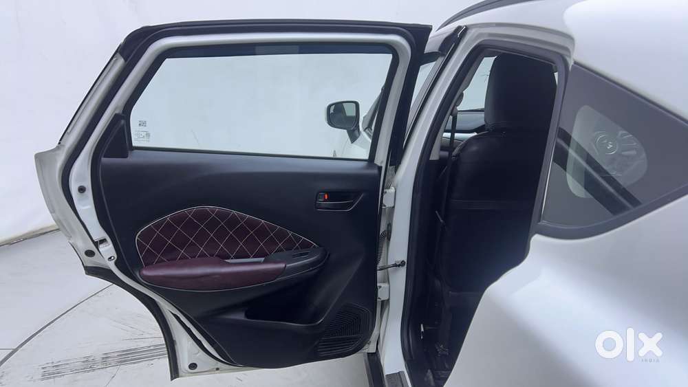 Maruti Suzuki Fronx Delta Plus 1.2l Ags, 2023, Petrol