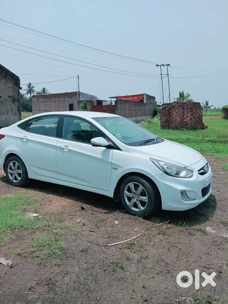 Hyundai Verna 2013 Diesel 98000 Km Driven