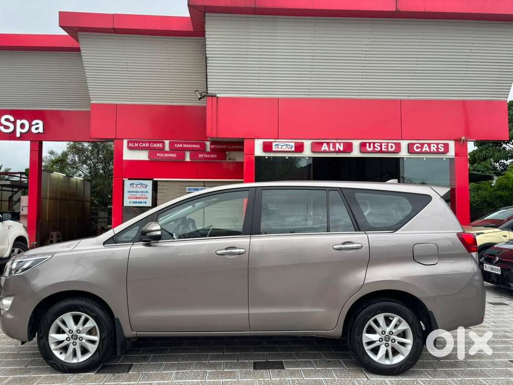 Toyota Innova Crysta 2017