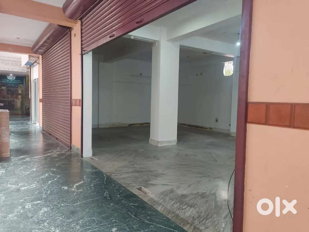 PATTOM 600 sqft Ground for for rent.