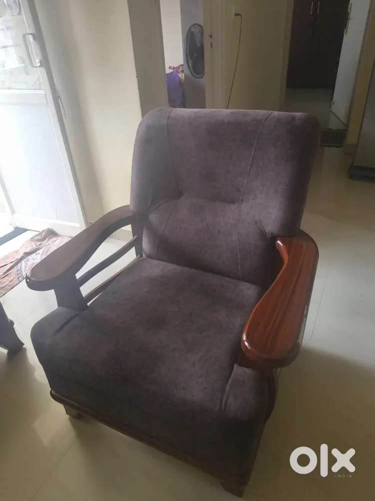 Sofa, cupboard, dressing table, for sell @platinum city