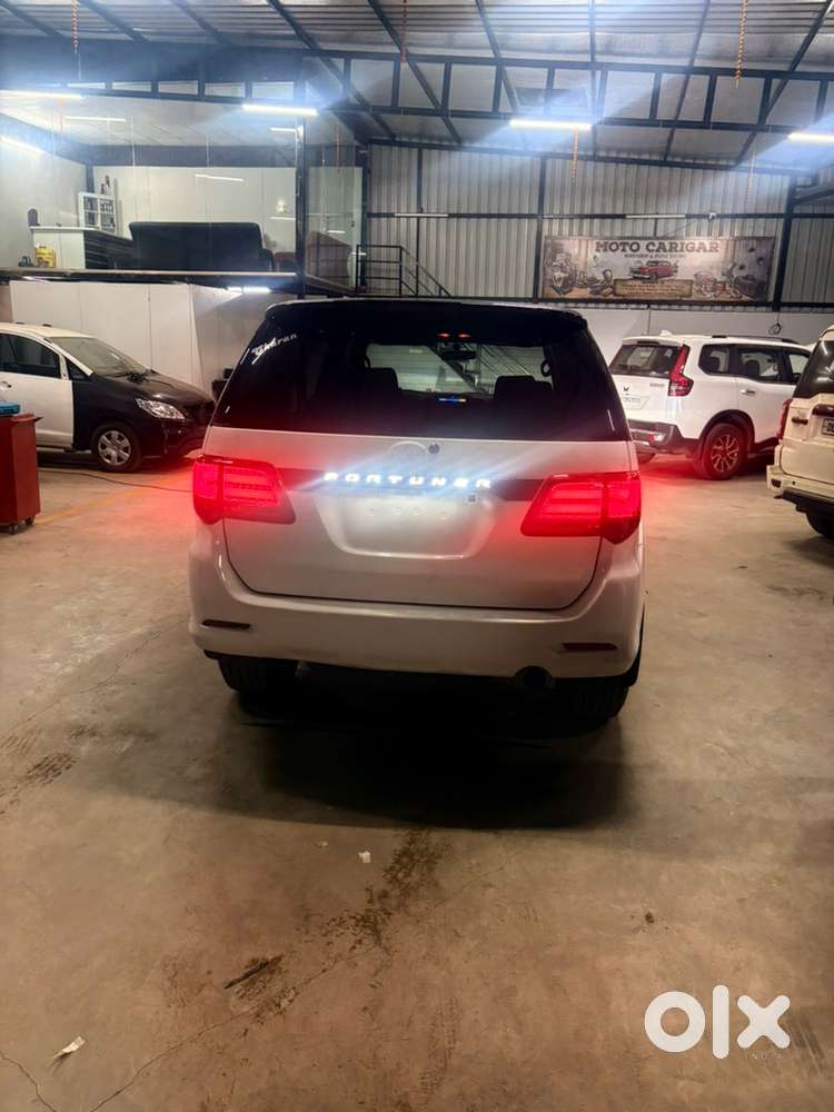 Toyota Fortuner Diesel 2016 Variant