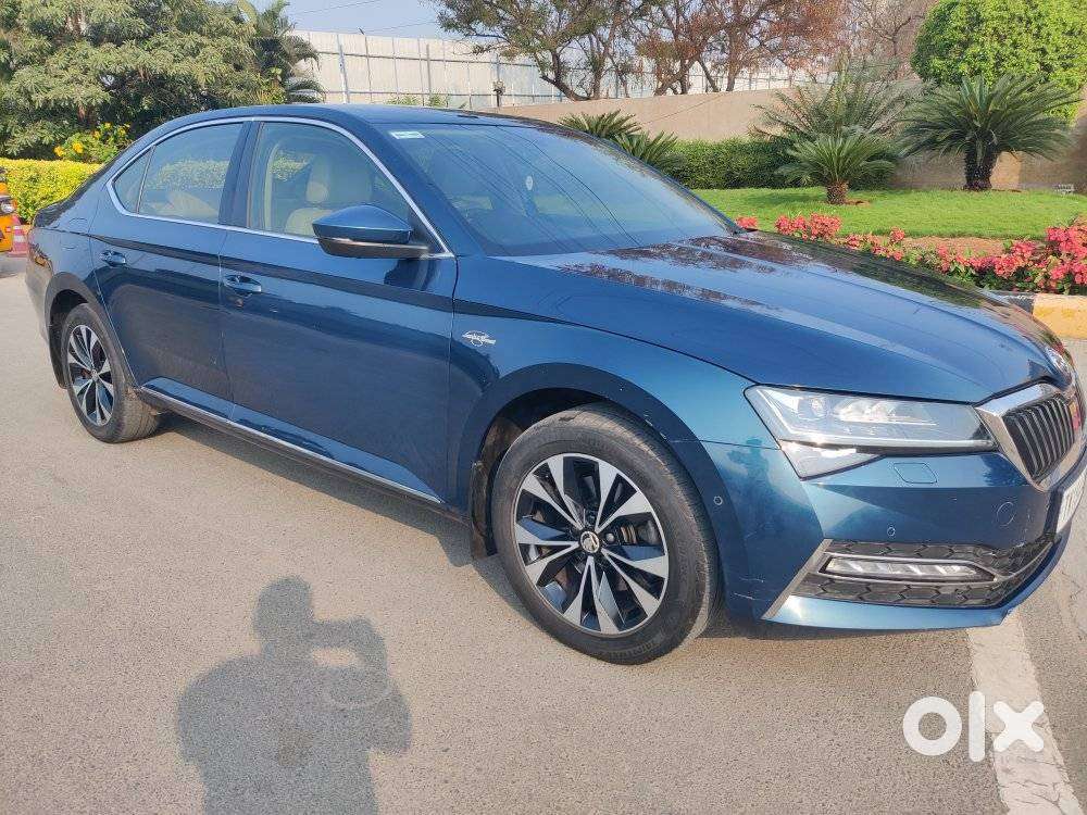Skoda Superb L&k 2.0 Tdi At, 2022, Petrol