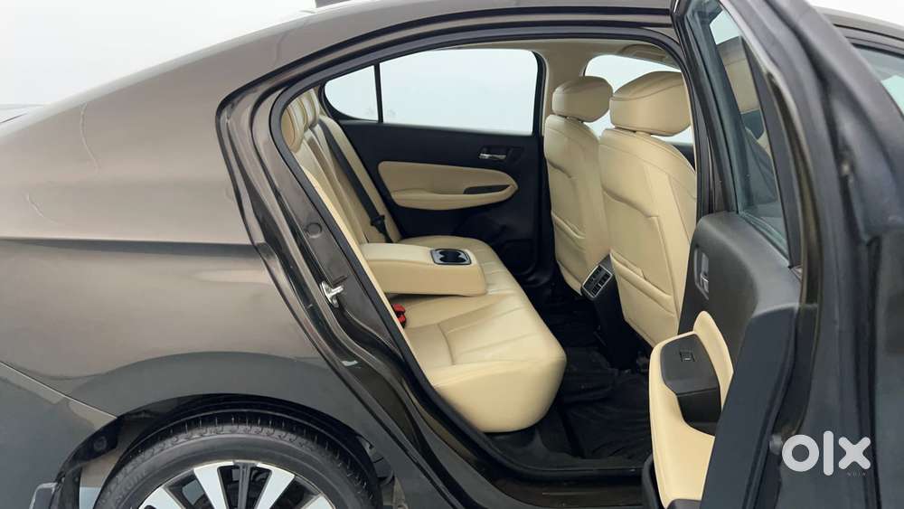 Honda City 1.5 Zx I-vtec Mt, 2023, Petrol