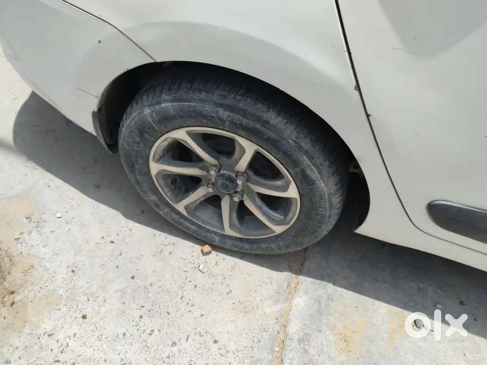 Hyundai Xcent Diesel Manual 2014 With 70720 Km