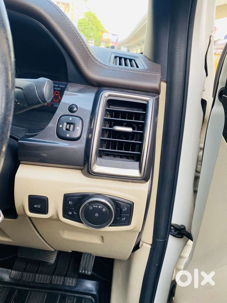 Ford Endeavour 3.2 Titanium At 4x4, 2016, Diesel