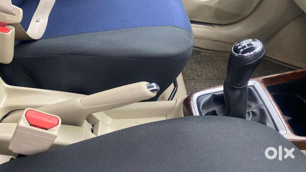 Maruti Suzuki Swift Dzire 1.2 Vxi Bsiv, 2019, Petrol