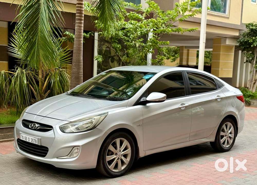 Hyundai Verna Fluidic 1.6 Vtvt Sx, 2011, Petrol