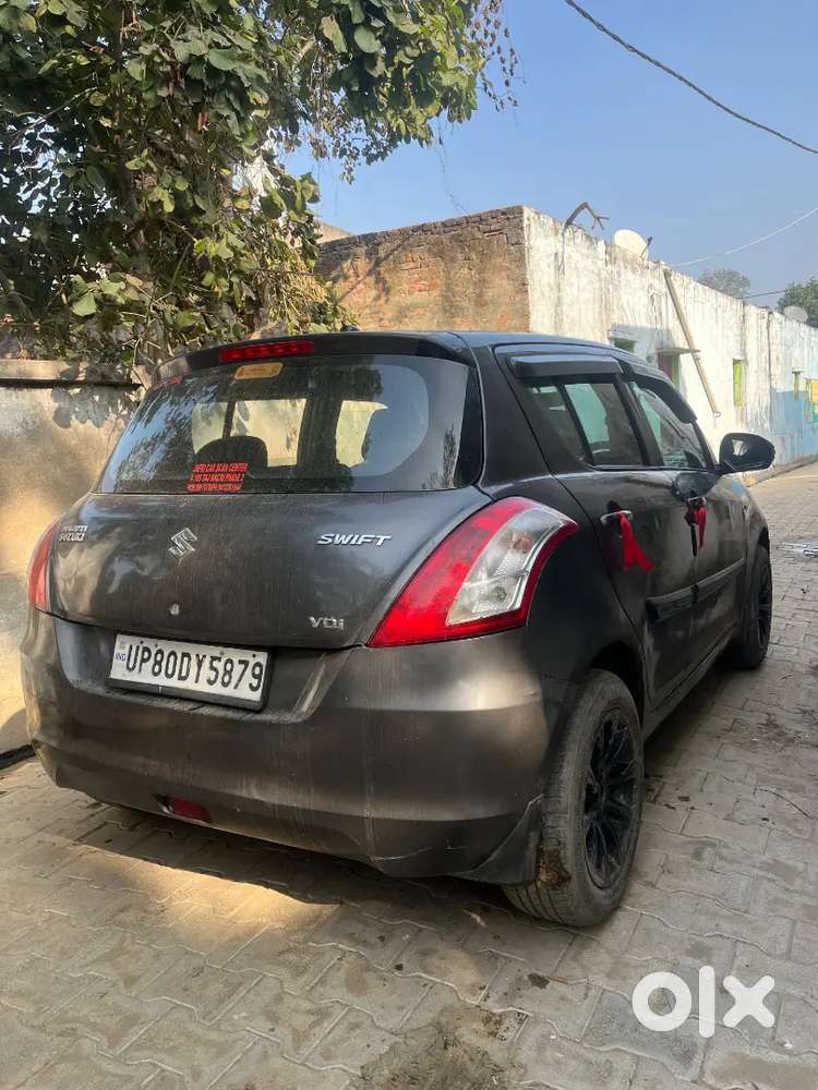 Maruti Suzuki Swift 2017 Diesel 82000 Km Driven