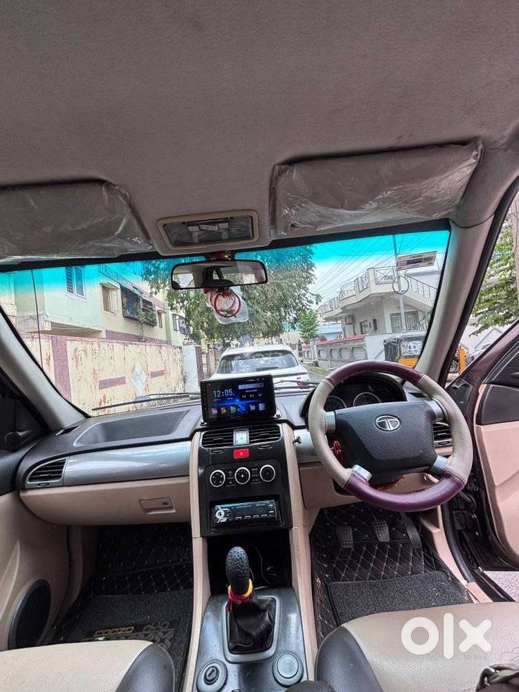 Tata Safari Storme, 2014
