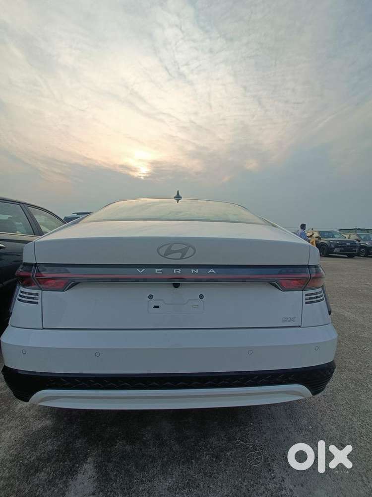 Hyundai Verna 2024 Petrol 00 Km Driven