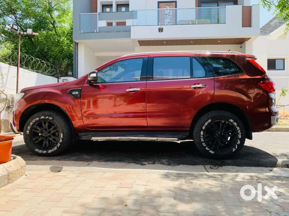 Ford Endeavour Titanium 3.2 4x4 At (2016)  3rd Owner  Insured - 2027